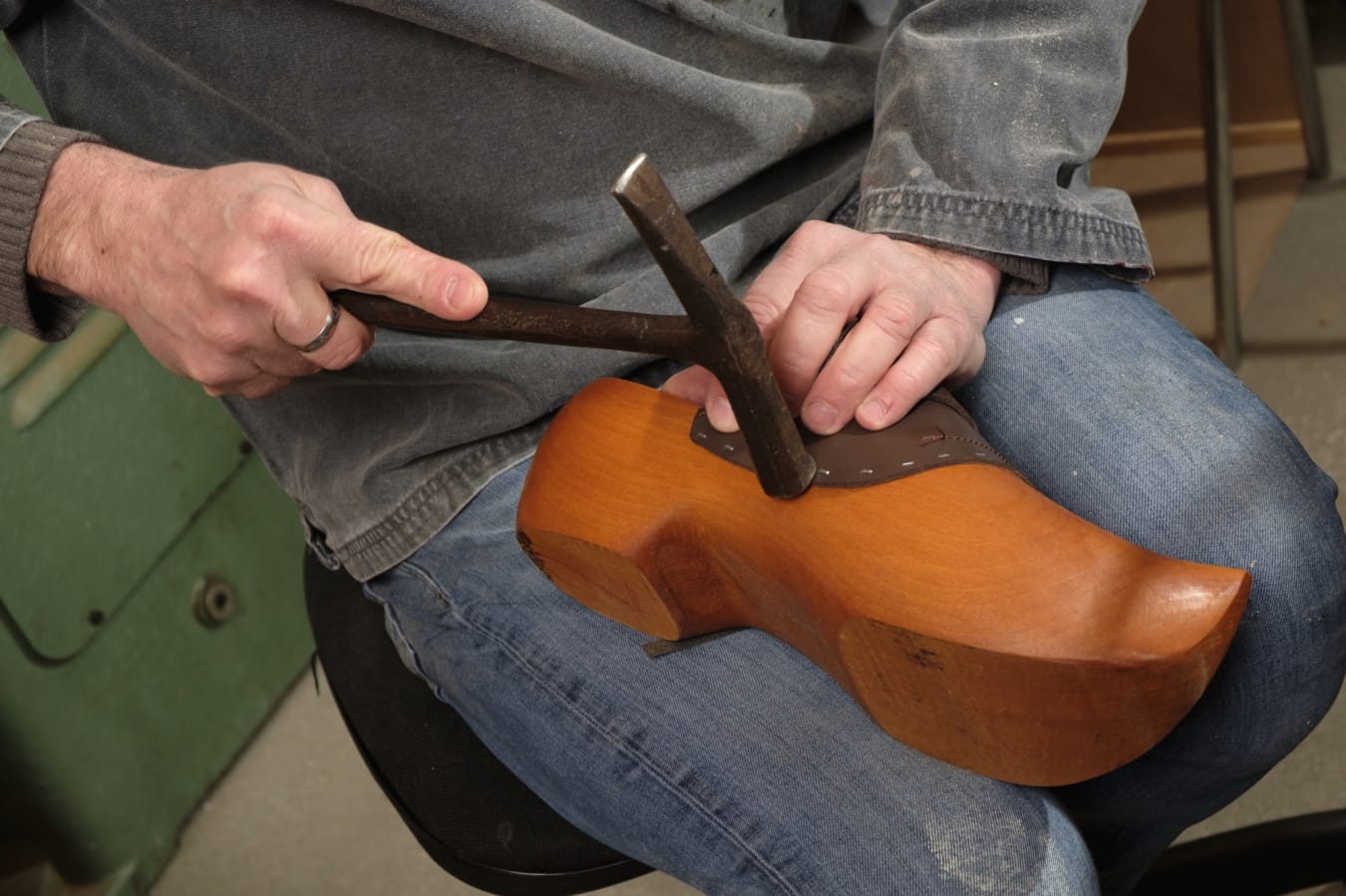 Mise en place de cuir pour le confort de l'usager